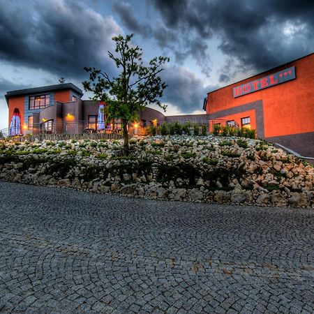 Hotel Esperanto Świdnica Exterior foto